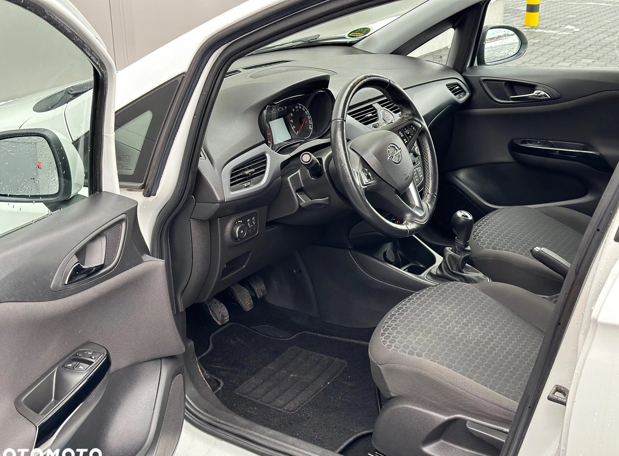 Opel Corsa cena 29900 przebieg: 120000, rok produkcji 2019 z Nisko małe 562